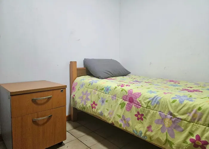 Pieza Para 1 Persona En El Centro De La Serena Con Desayuno